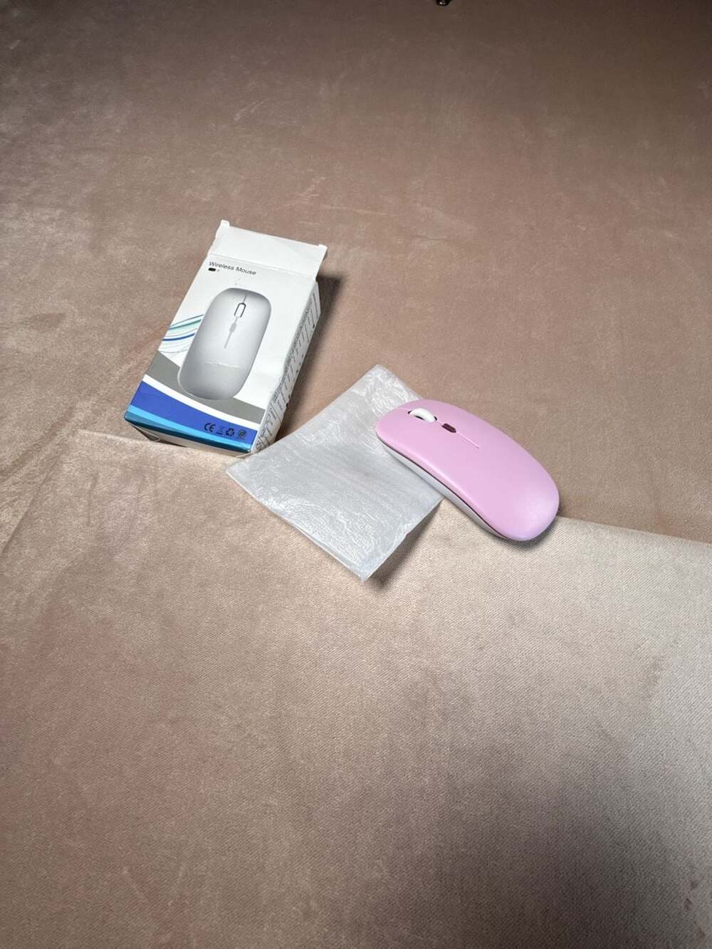 Wireless Mouse 2.4G + Bluetooth Rechargeable LED- Pink IOS or Android (box A2)